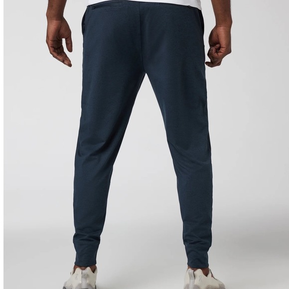 Vuori Sunday Performance Jogger Pants Ink Blue Mens Size M Athletic Fit - Picture 2 of 10